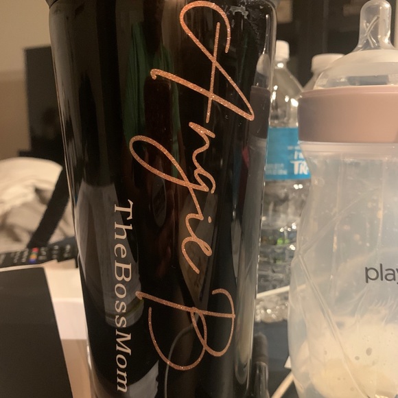 Meet your Posher, Angelica - Picture 11 of 15